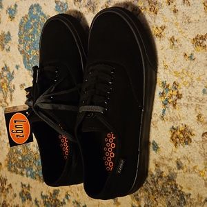 Lugz Women's Lear Sneaker